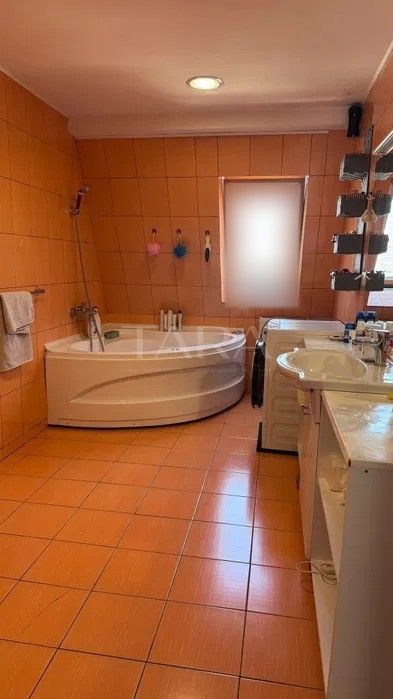 Apartament cu 3 camere mobilat și utilat – aproape de Cluj - Poză 6