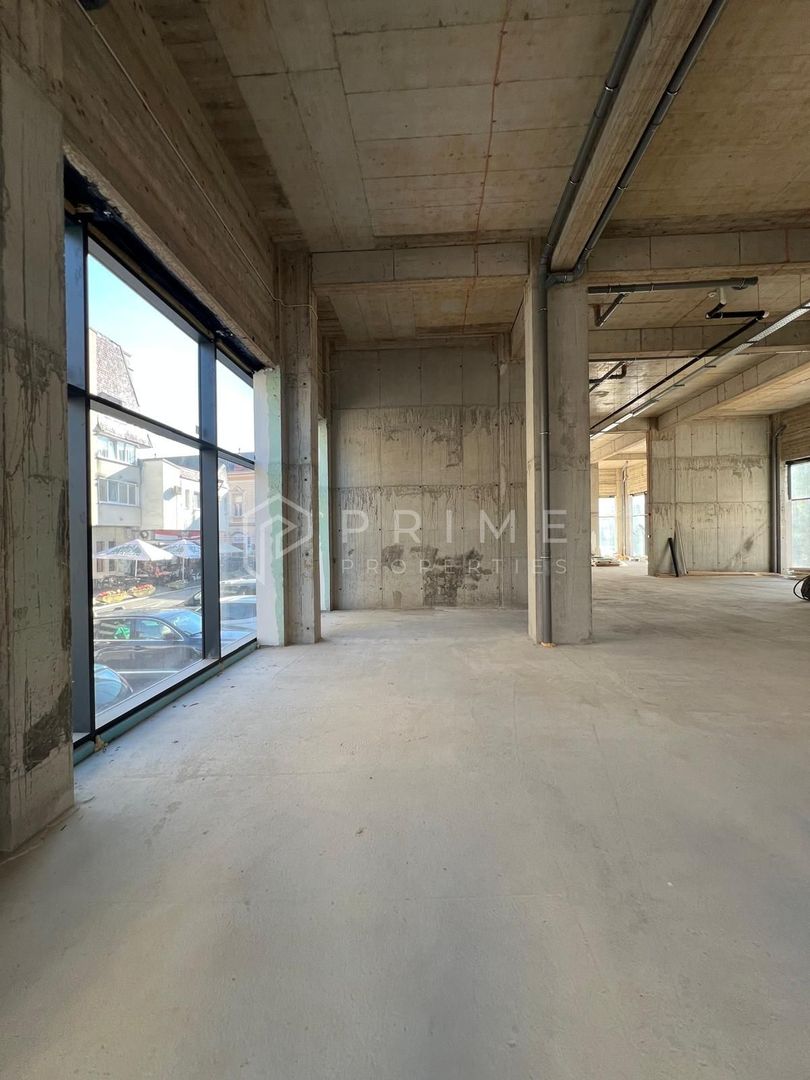 Spațiu comercial premium de închiriat, 200 mp, ultracentral Tg. Mureș - Poză 1