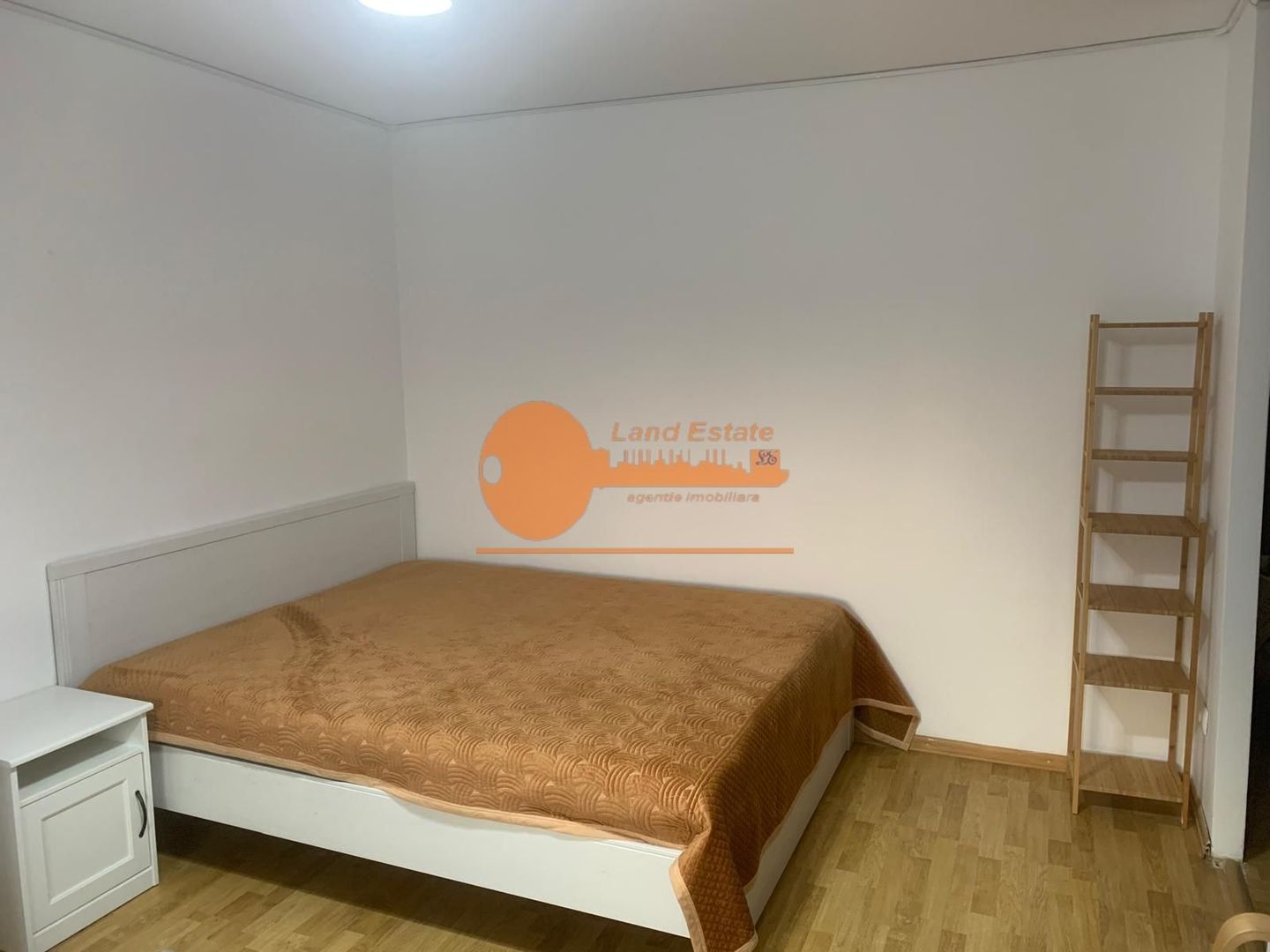 Garsoniera Lujerului - 250 m metrou ( 40 mp ) - Poză 12