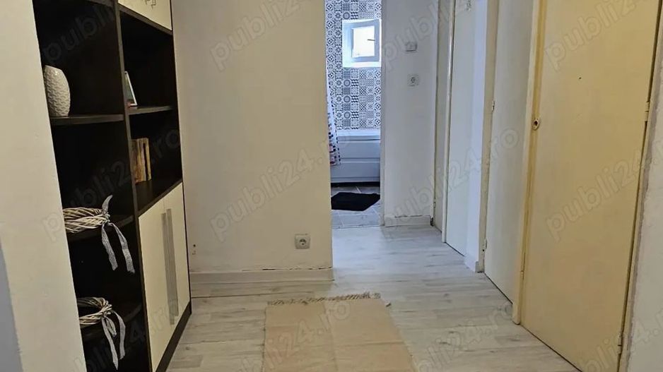 De inchiriat apartament 2 camere, Piața Centrală, et. 4, renovat, 450 eur - Poză 7
