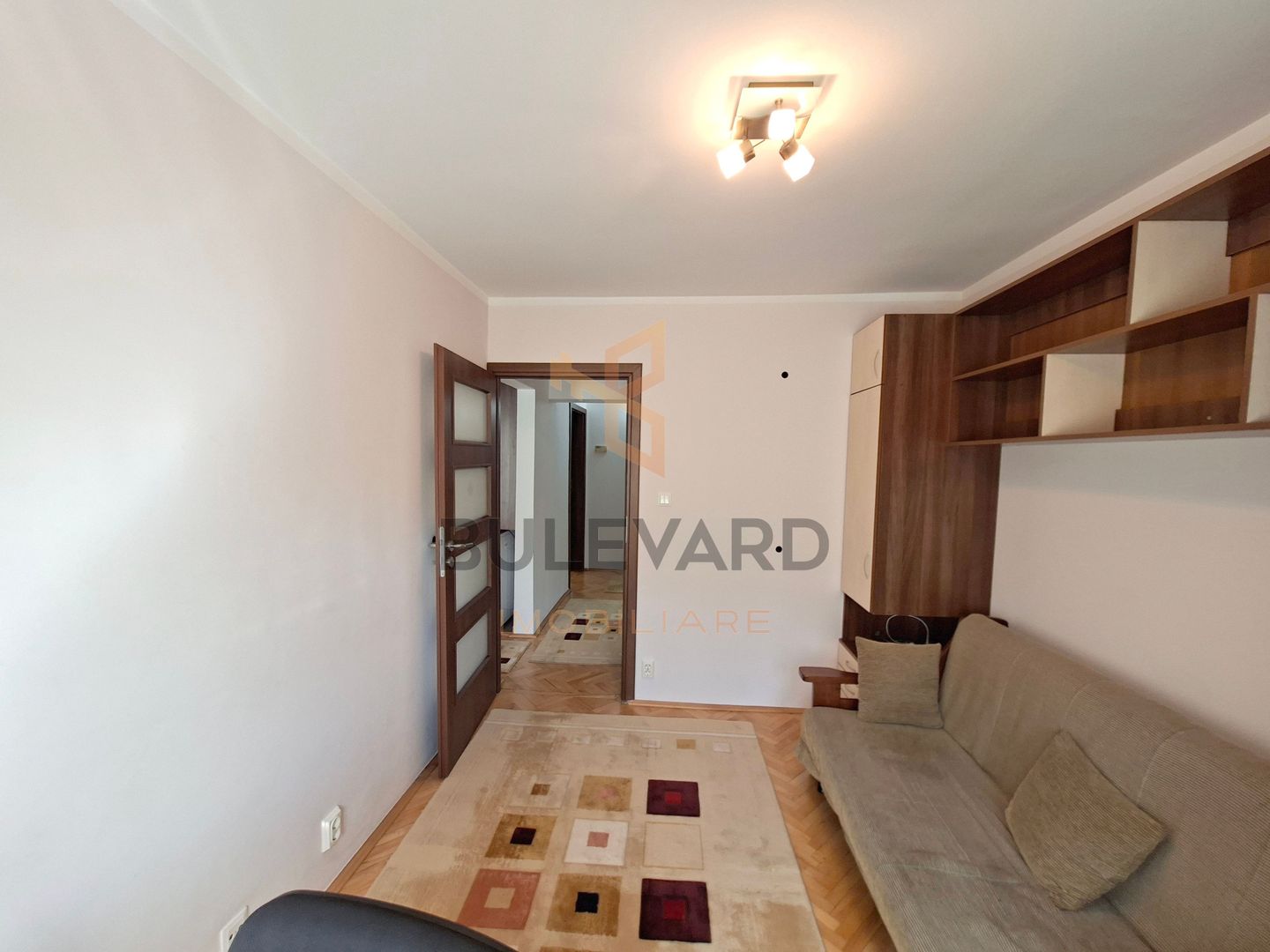 Apartament 3 camere decomandate + parcare, mijlocul strazii Titulescu! - Poză 5