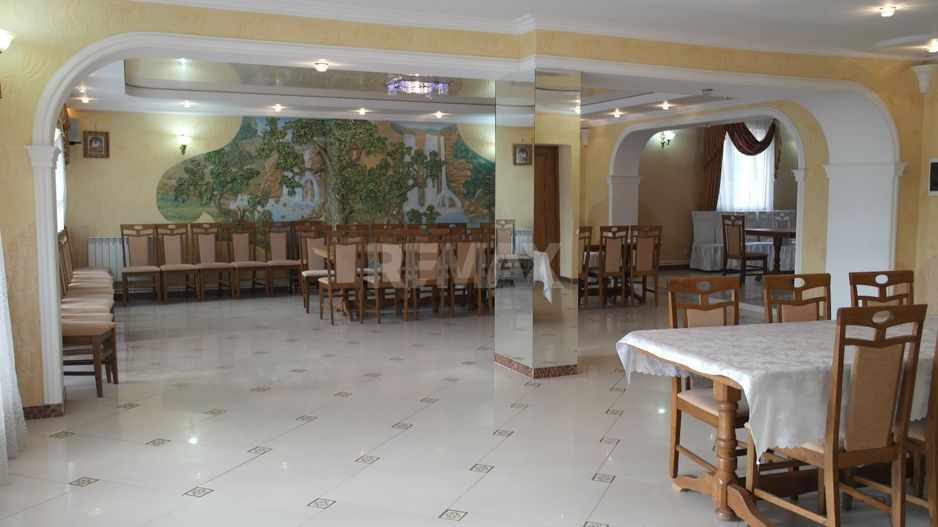 Restaurant pe prima linie Centru Mereni - Poză 17