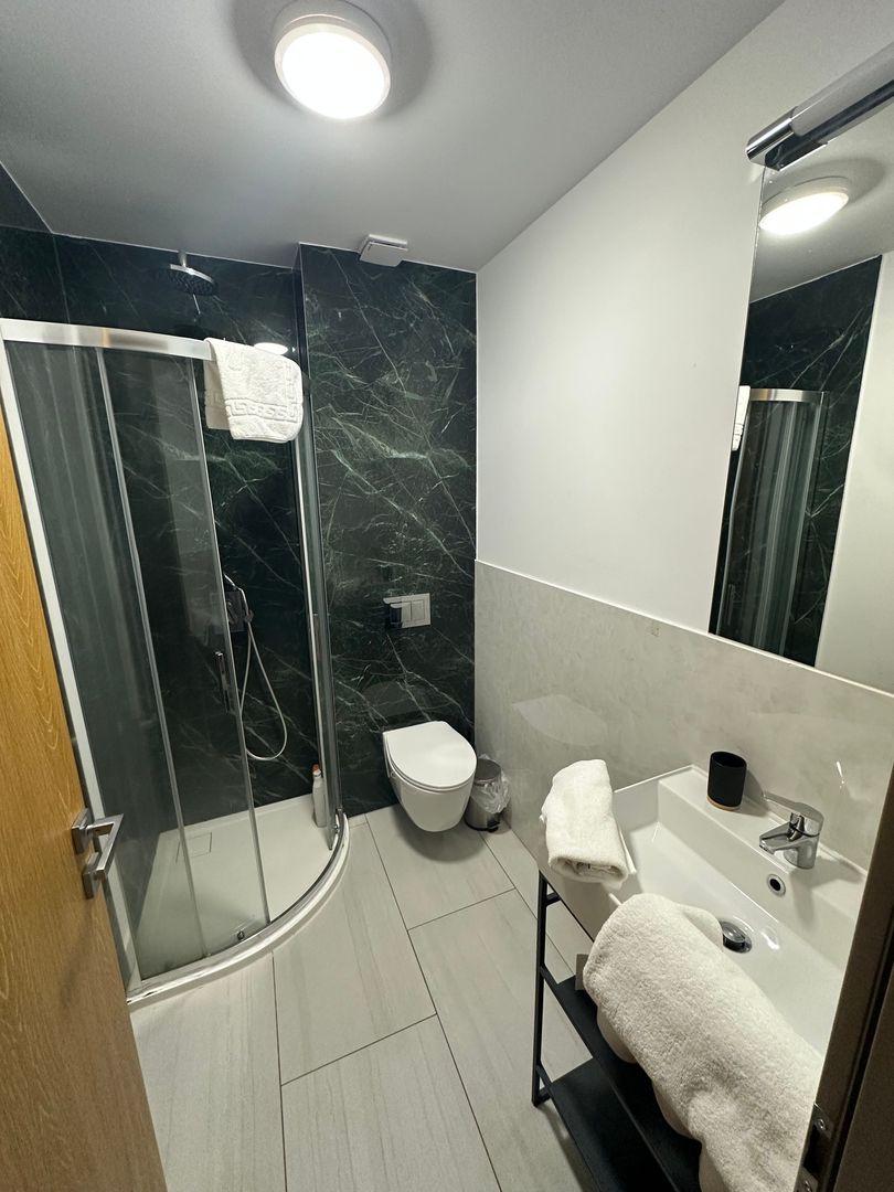 Apartament bloc nou 3 camere - parcare subterana - Poză 28