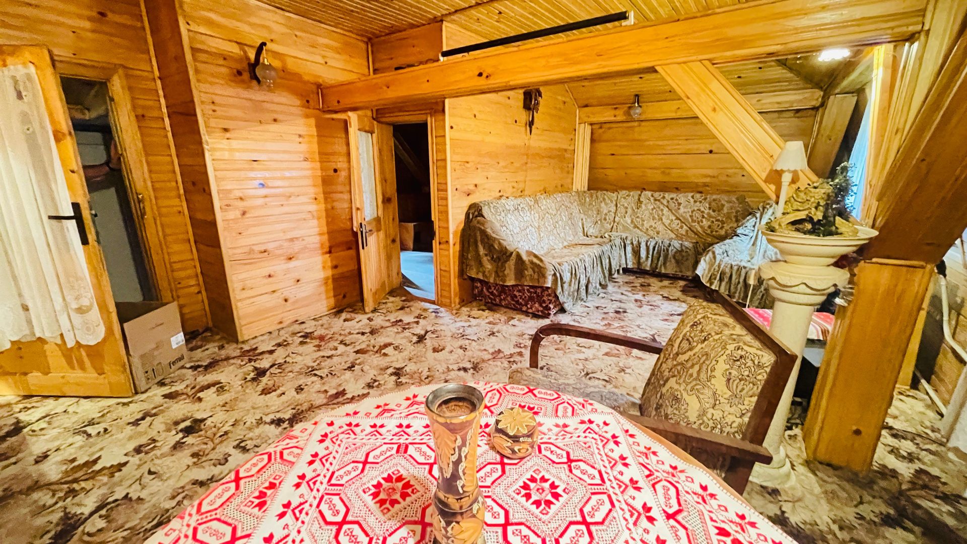 Casa spatioasa cu teren 739 mp in zona Mehala - Poză 16