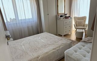 Apartament cu 3 camere, etaj intermediar, zonă liniștită – Florești - Poză 1