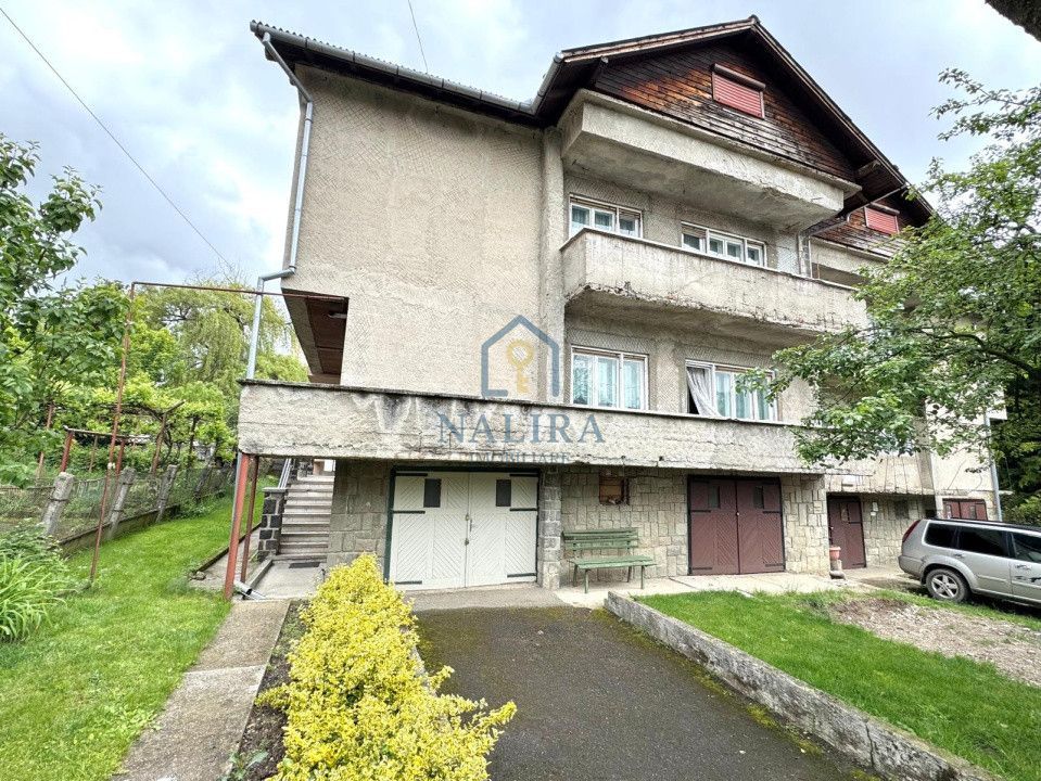 Apartament tip casa de vanzare  P+2  cu garaj -  Sasar - Poză 1