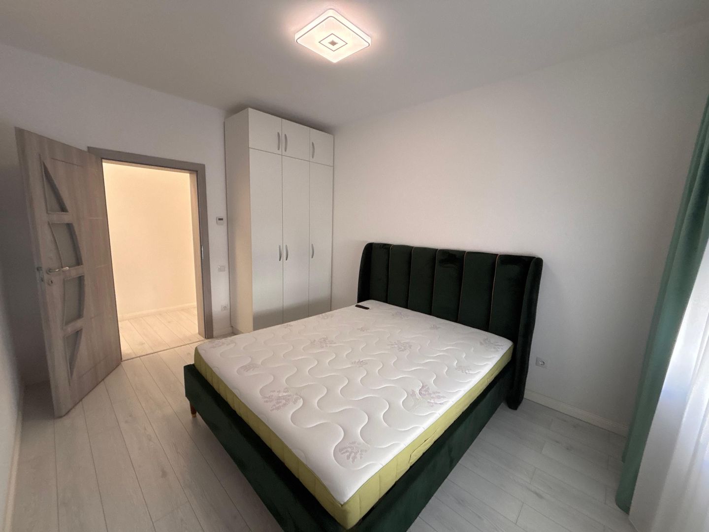Apartament cu 3 camere si 2 locuri de parcare - Arhitectilor - Poză 18