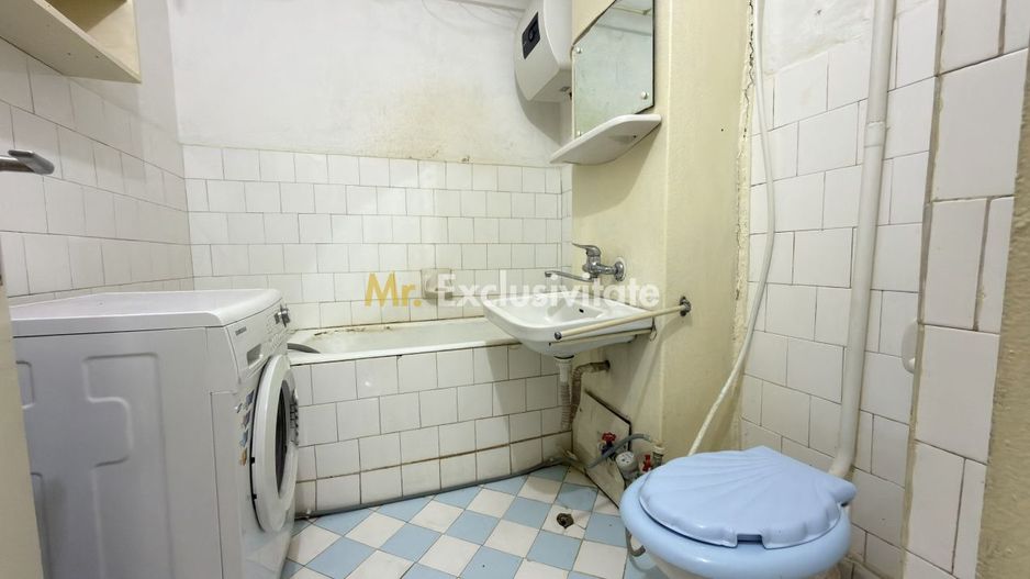Apartament 3 camere MV1 Str. Gladiolei 6 Etaj III - Carei - - Poză 8