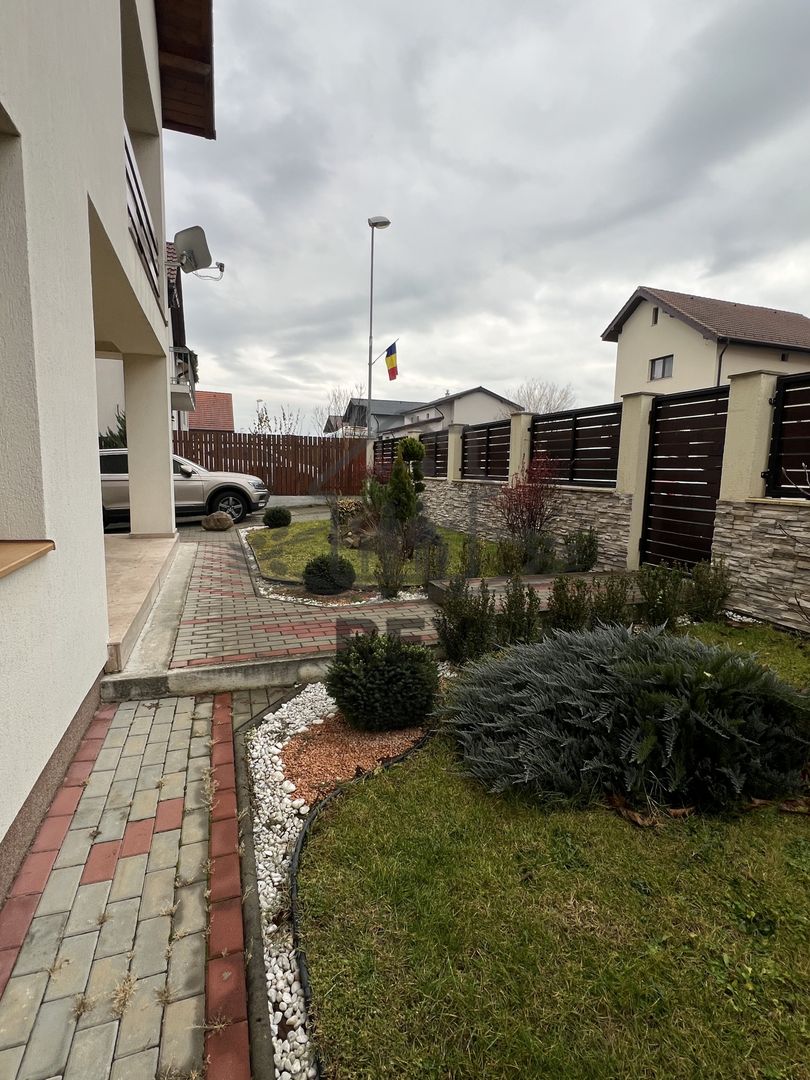 Casa Unifamilială 5 camere de vânzare SIBIU / Loc. Șura Mică - Poză 3