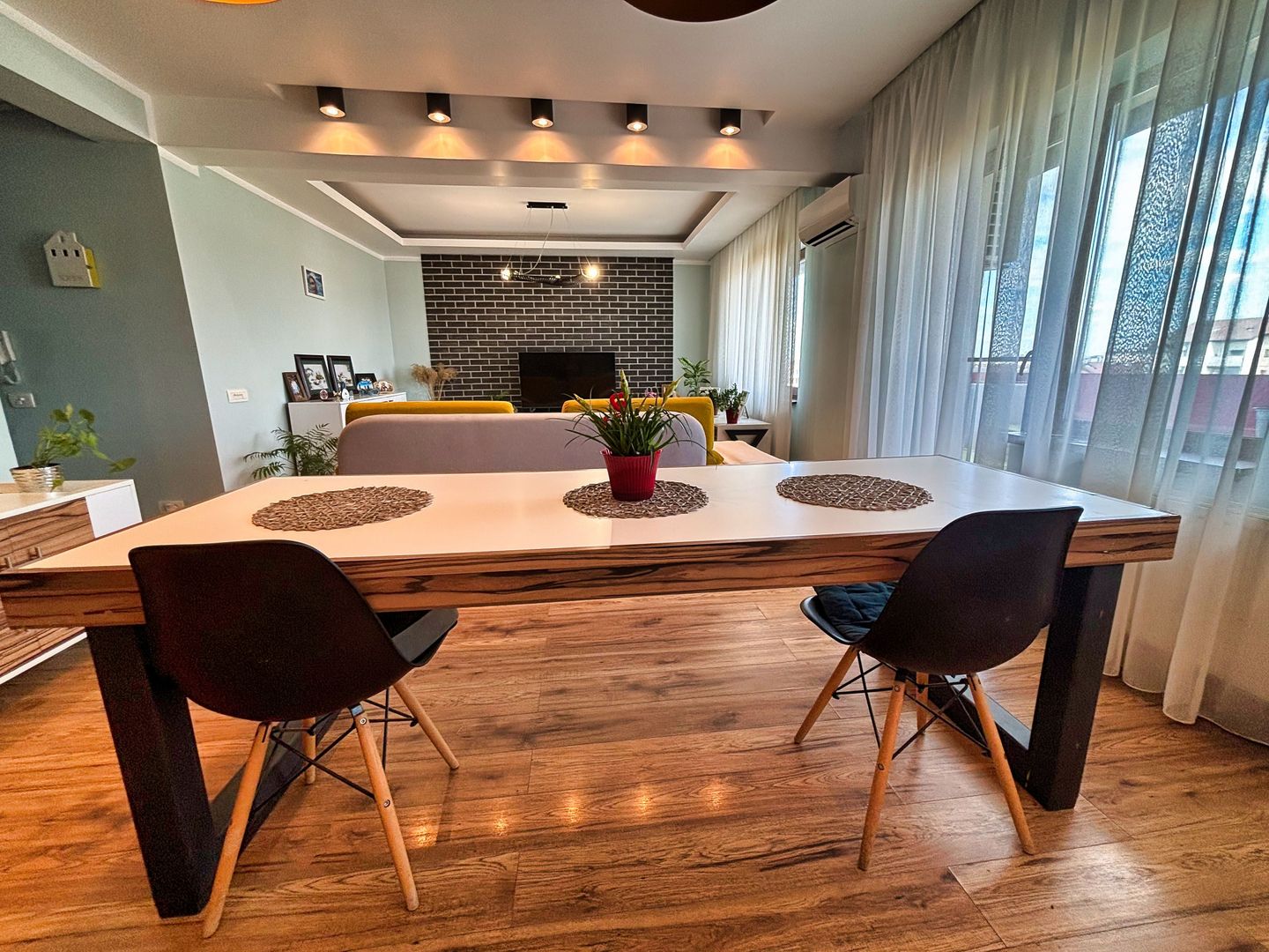 Living Generos și Locație Ideală - intrare Giroc - Poză 4