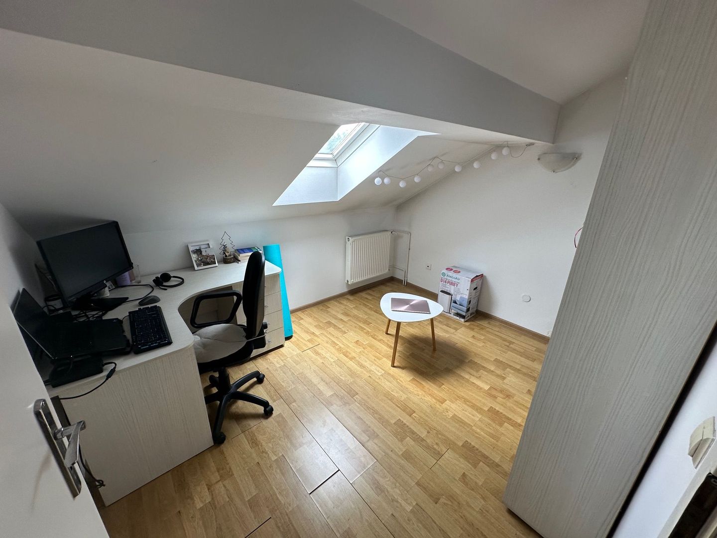 Casă / Vilă cu 5 camere zona Lunei - Poză 33