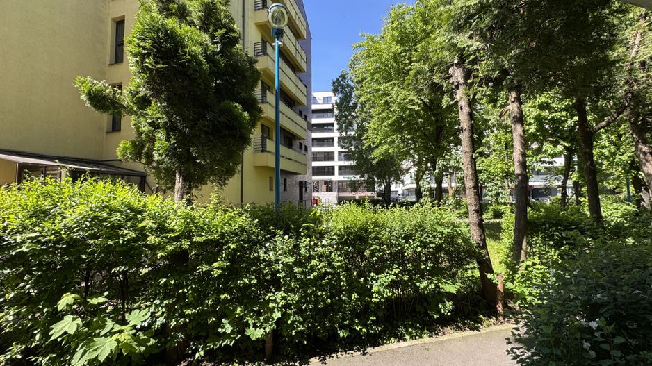 Apartament decomandat cu 3 camere in Centrul Civic, strada Mihai Viteazul - Poză 21
