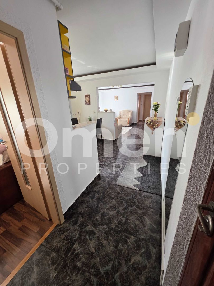 Apartament cu 3 camere, etaj intermediar, cu garaj, zona Spital Judetean - Poză 7