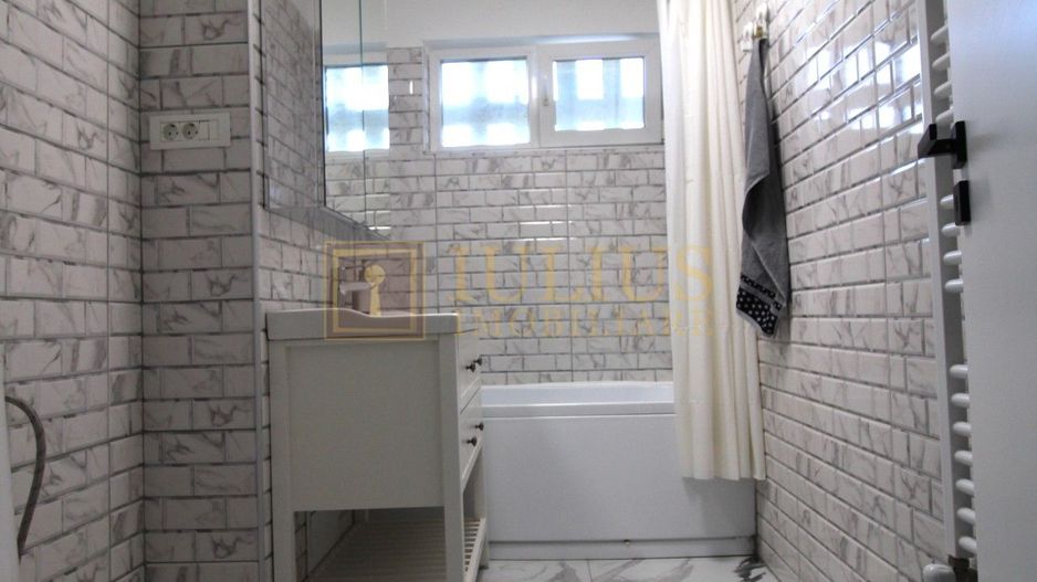 Apartament spatios, amenajat modern, dressing-Cetatii - Poză 18
