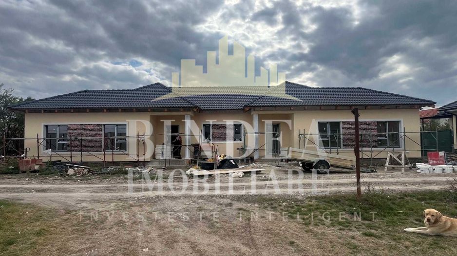 Duplex pe parter, constructie noua, 300mp teren vatra satului Giarmata - Poză 2