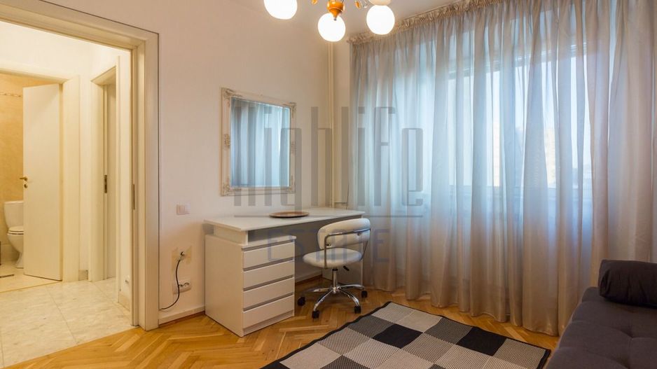 4 Camere de inchiriat, zona Libertății-vedere CASA POPORULUI - Poză 12