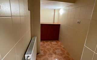 Spatiu comercial cu vad bun de inchiriat in zona centrală! - Poză 10