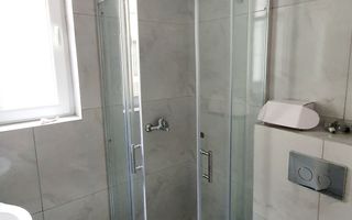 Casa de închiriat: Cartier privat, zona lacurilor Crevedia Buftea. - Poză 11