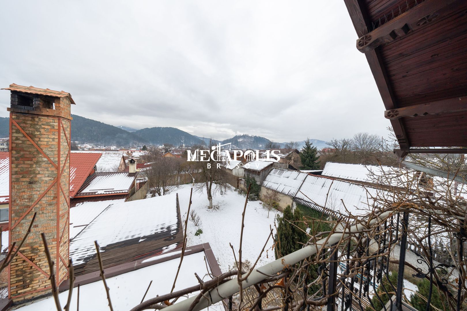 Pensiune de vânzare în Râșnov | 14 camere | 427 mp - Poză 39