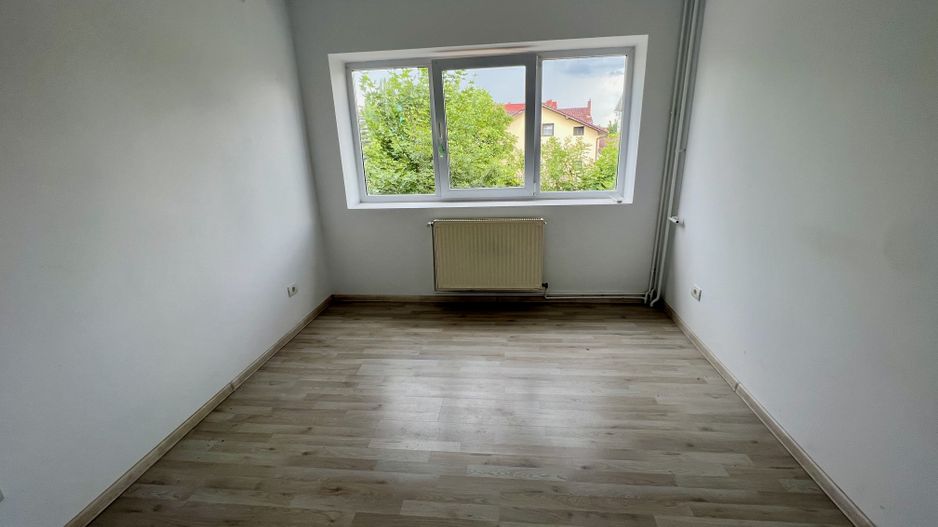 SPATIU CU MULTIPLE DESTINATII - Poză 10