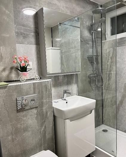 Central-Prefectura | 2 Camere | Amenajat Modern - Poză 7