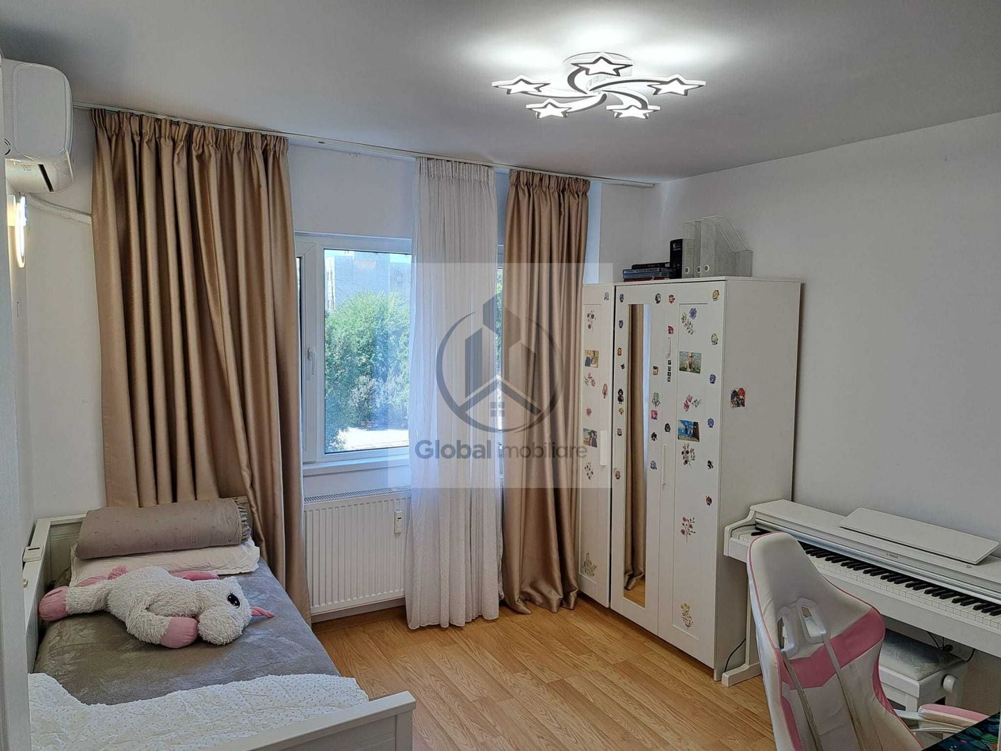 OCAZIE - Vanzare Apartament de 4 camere - Direct Proprietar - Poză 5