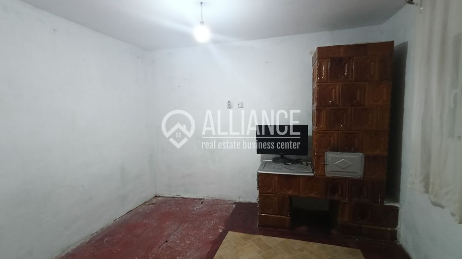 CUMPANA ( cod02) - Casa batraneasca 5 camere cu teren 491 mp - Poză 6