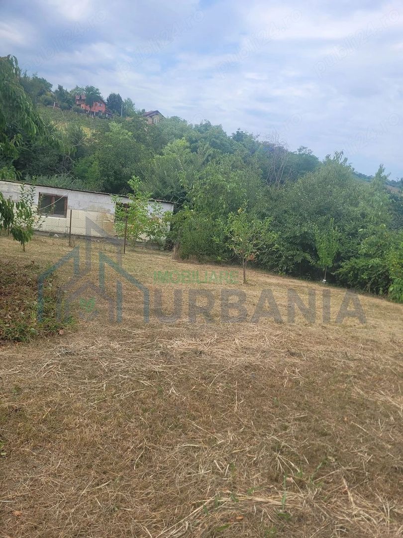 Casă și teren în Breazu, zonă liniștită, aproape de Rond Castel și Piscina Apollo - Poză 4
