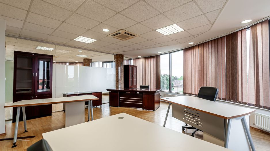 Închiriere spațiu de birouri premium în centru Arad - Poză 5