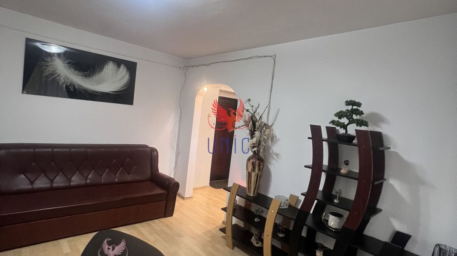 Decomandat, stradal, Calea Bucuresti etaj 1 - Poză 60