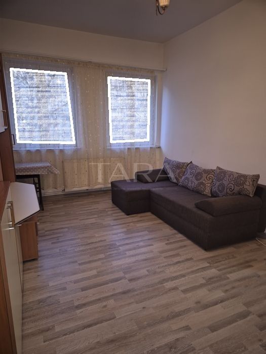 Apartament cu 2 camere in zona Centrala - Poză 1