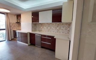 Vînzarea apartament 4 camere - Poză 2