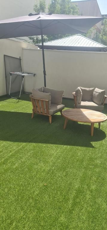 Renting Bucharest | 1 bedroom apartment | Herastrau | Own garden | Parking - Poză 10