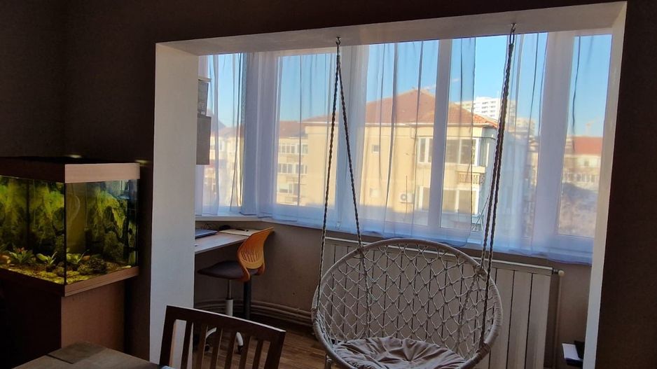 Apartament spatios cu patru camere zona -Bucovina - Poză 7
