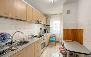 4 camere decomandate, etaj intermediar, Piata Ion Mester - Poză 5