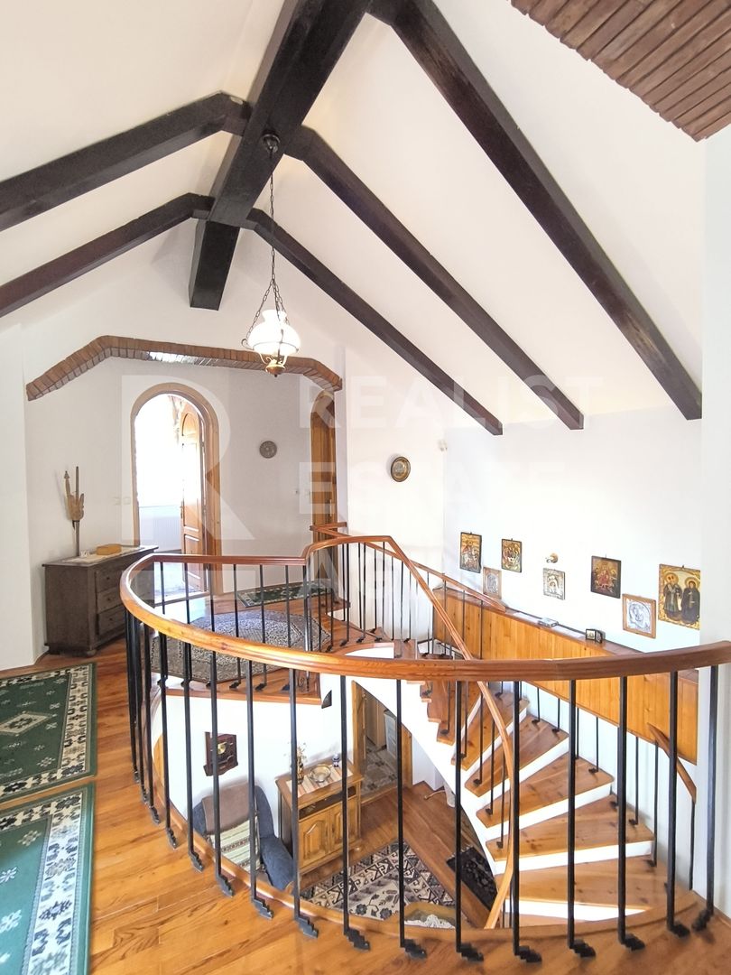 Casă de vânzare în Bran – la 1,5 km de Castelul Bran - Poză 4