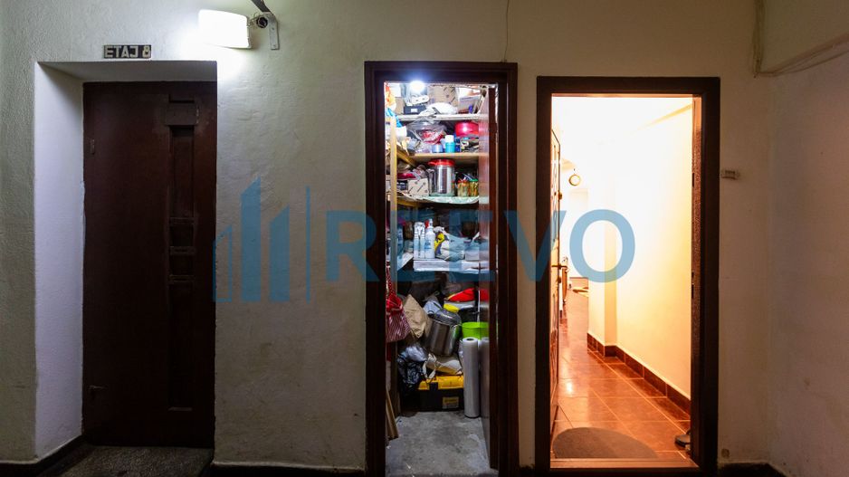 Apartament de vânzare cu 3 camere,  str. Letea, Bacău - Poză 19