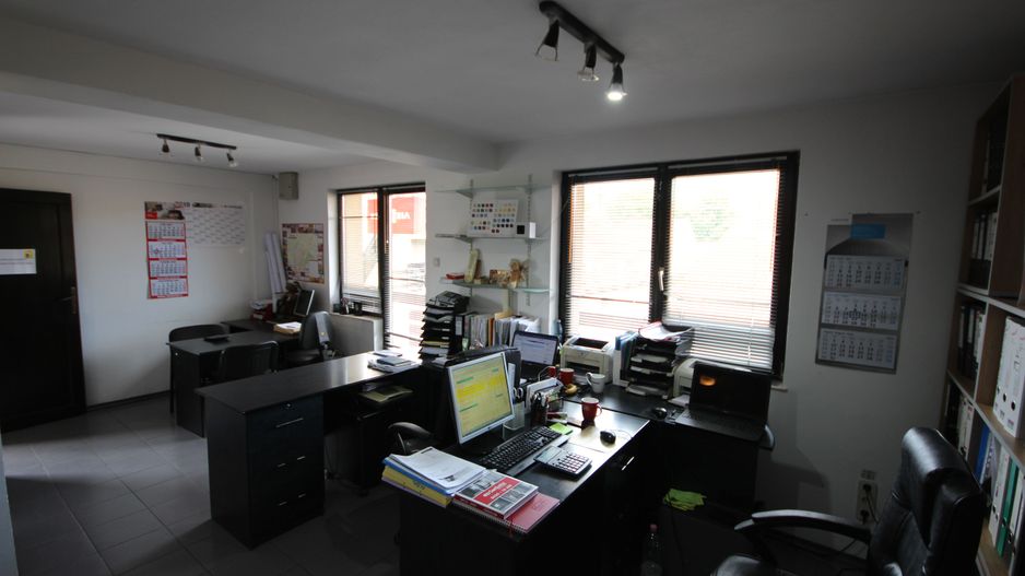 Imobil cu destinatie mixta - Poză 5