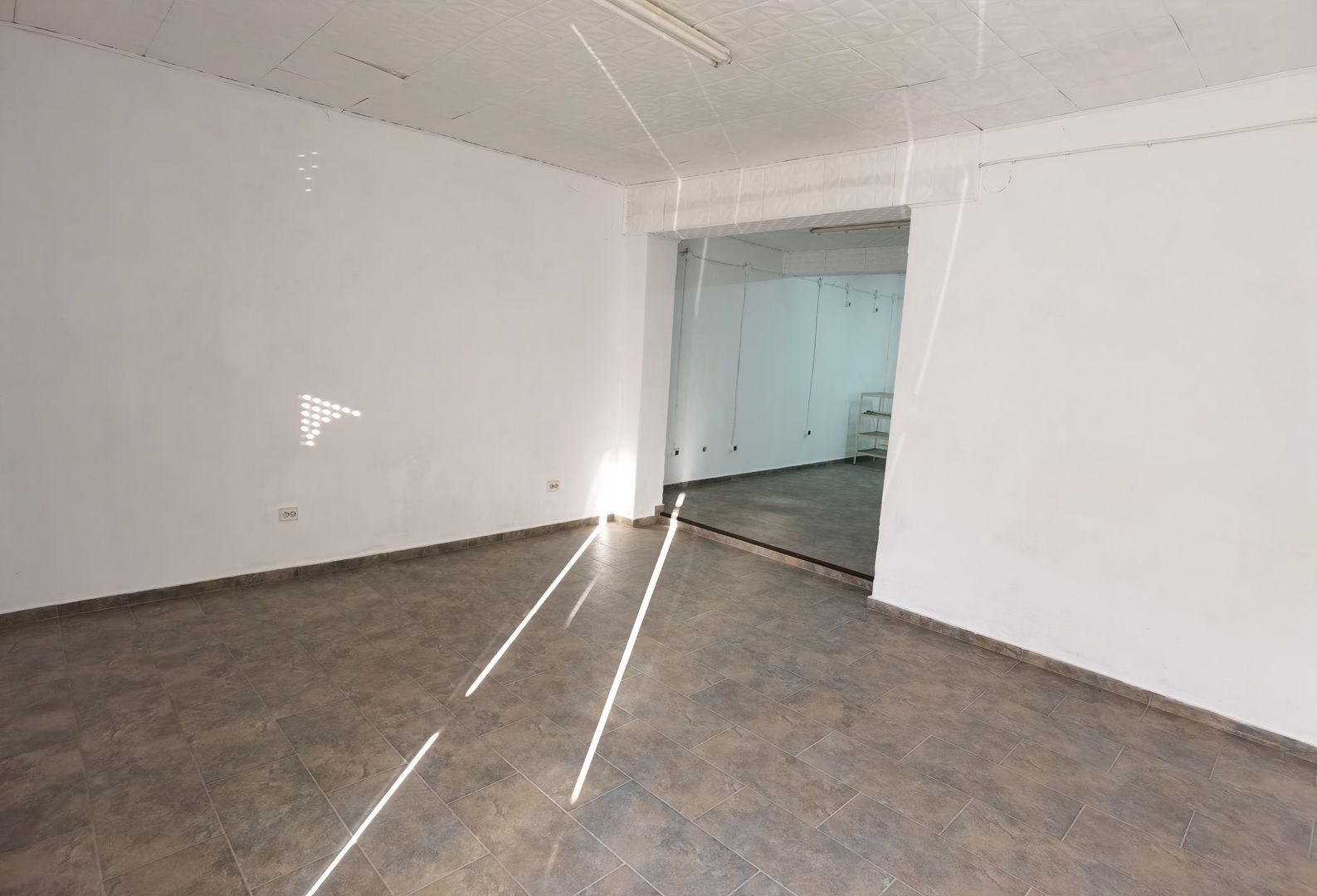 Spațiu comercial de 72 mp de închiriat în zona Traian - Poză 3