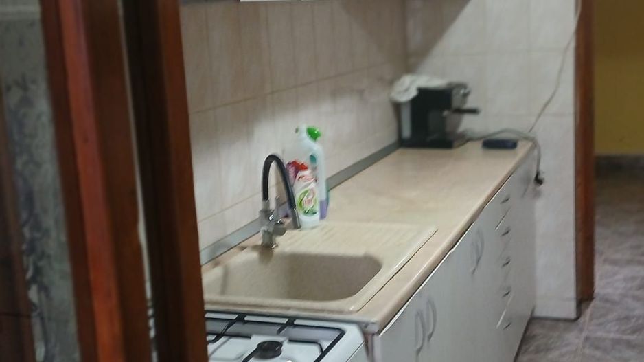 De inchiriat apartament cu 3 camere, I. C. Frimu, etaj 3, 450 euro - Poză 6
