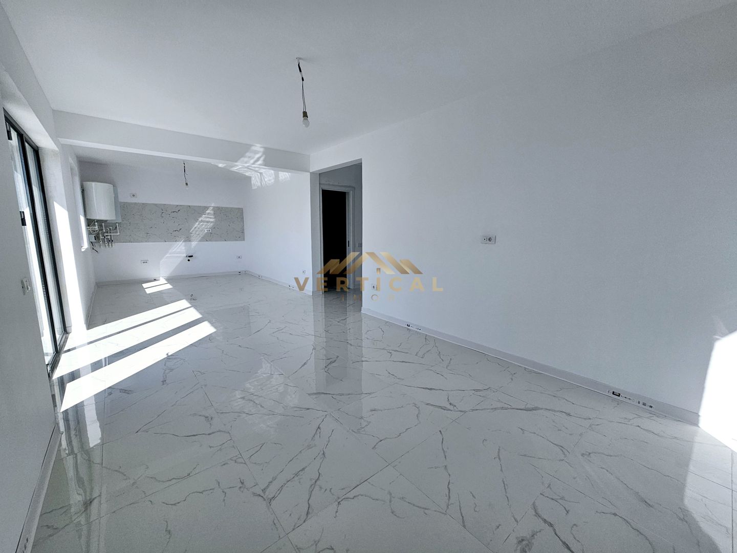 Casa parter cu 4 camere - comuna Berceni - Poză 11