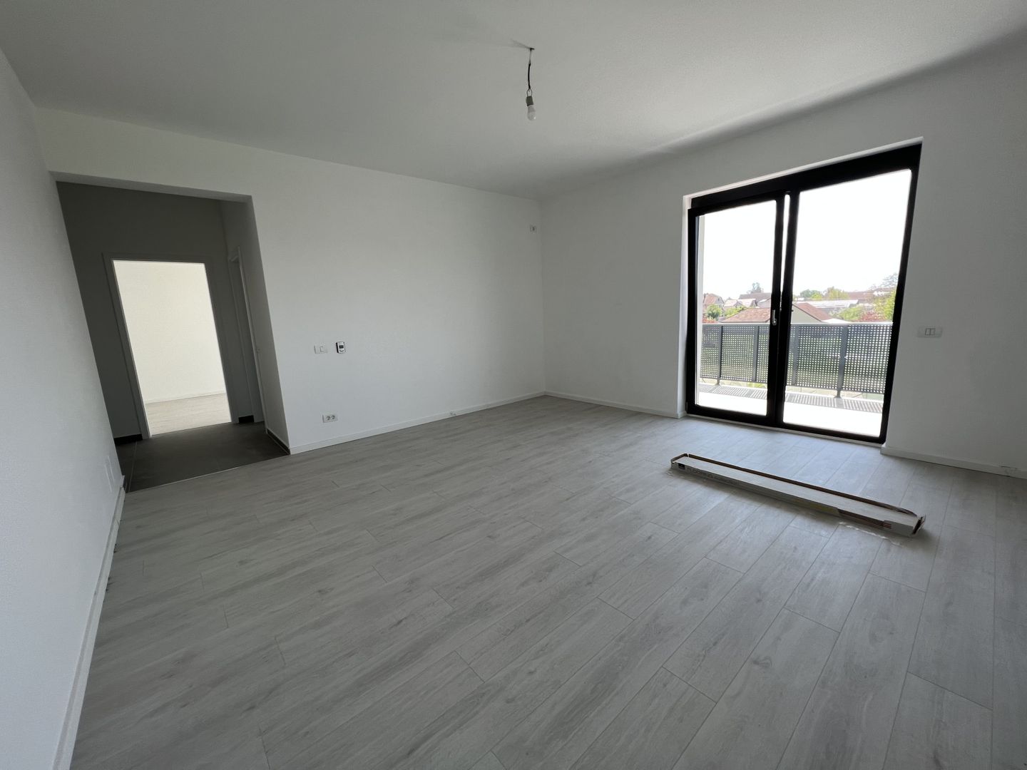 APARTAMENT CU 2 CAMERE - Poză 5
