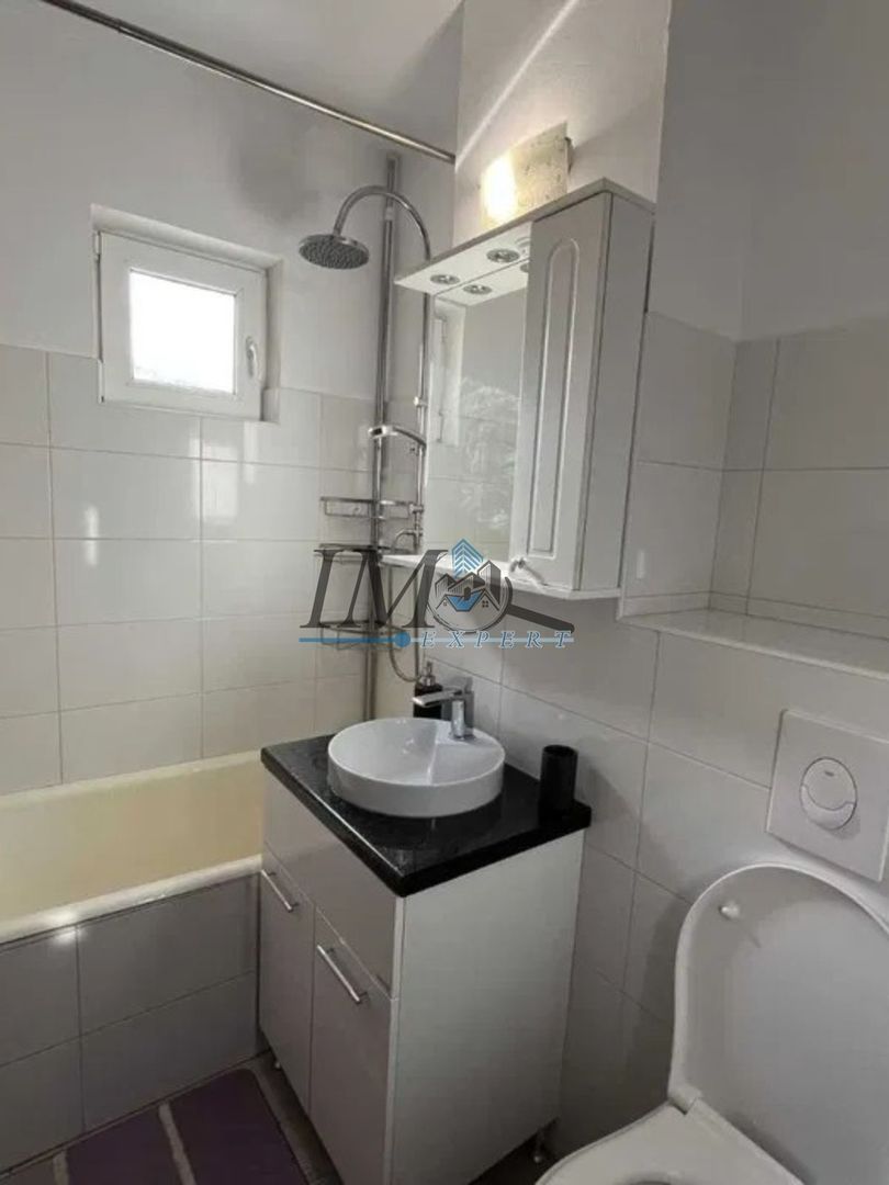 Apartament 3 camere decomandat zona Mercur - Poză 6