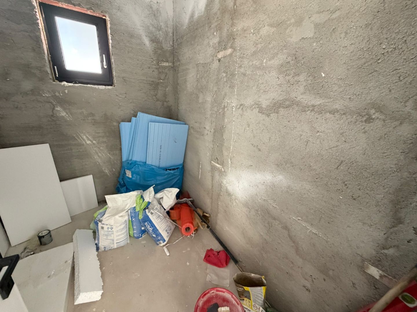 CASA INDIVIDUALA- 4 CAMERE, TOATE UTILITATILE, TEREN 350 MP, COMIS 0% - Poză 5