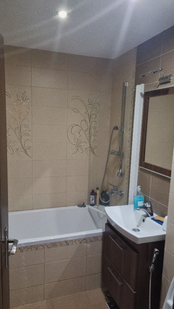 BRASADAS vinde ap 2 cam etaj 3 in centrul vechi! - Poză 8
