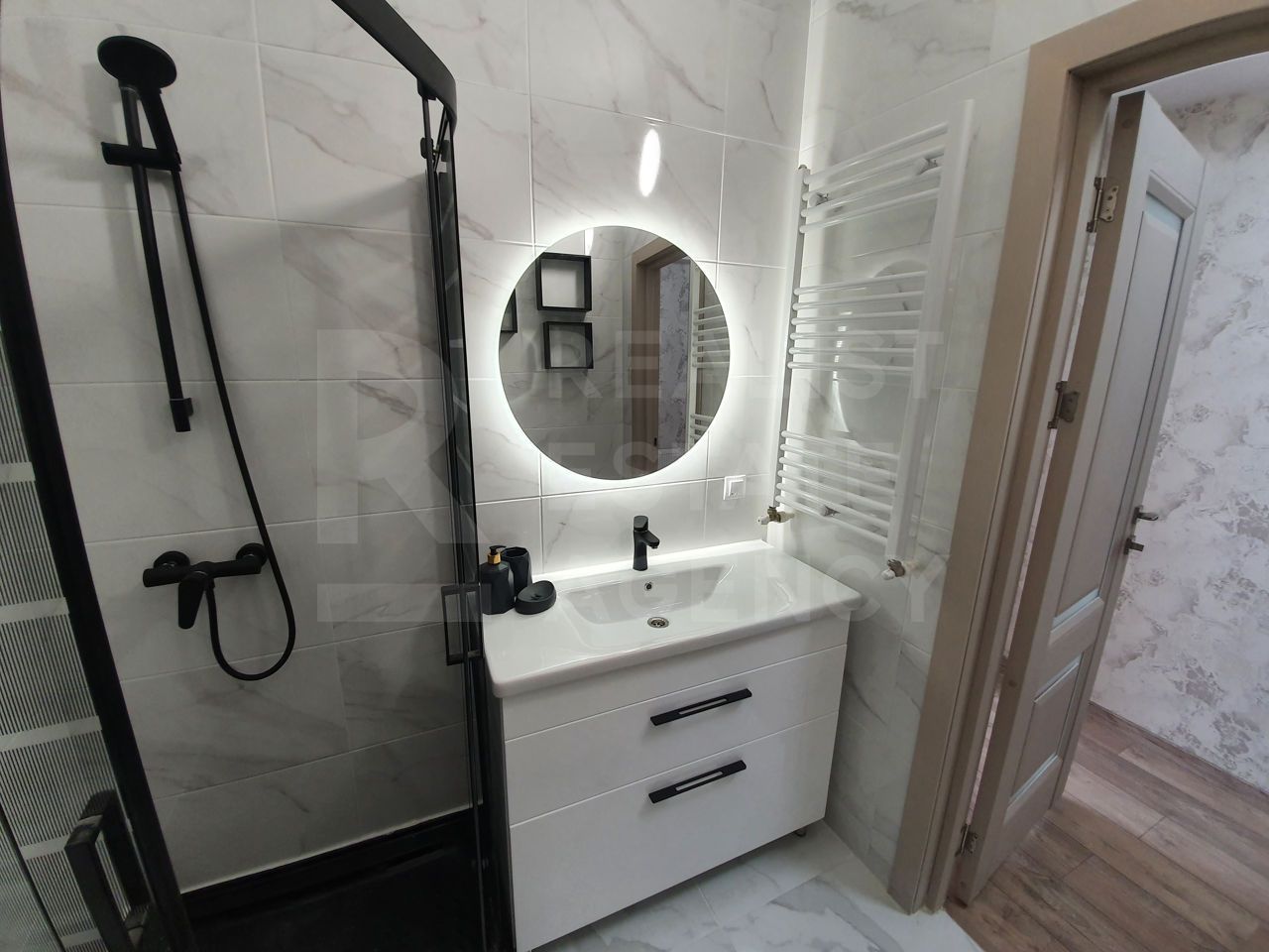 Chirie, apartament, 2 camere, Centru - Poză 4