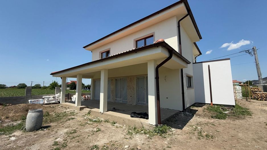 Casa individuala cu teren generos - Dumbravita - Poză 2