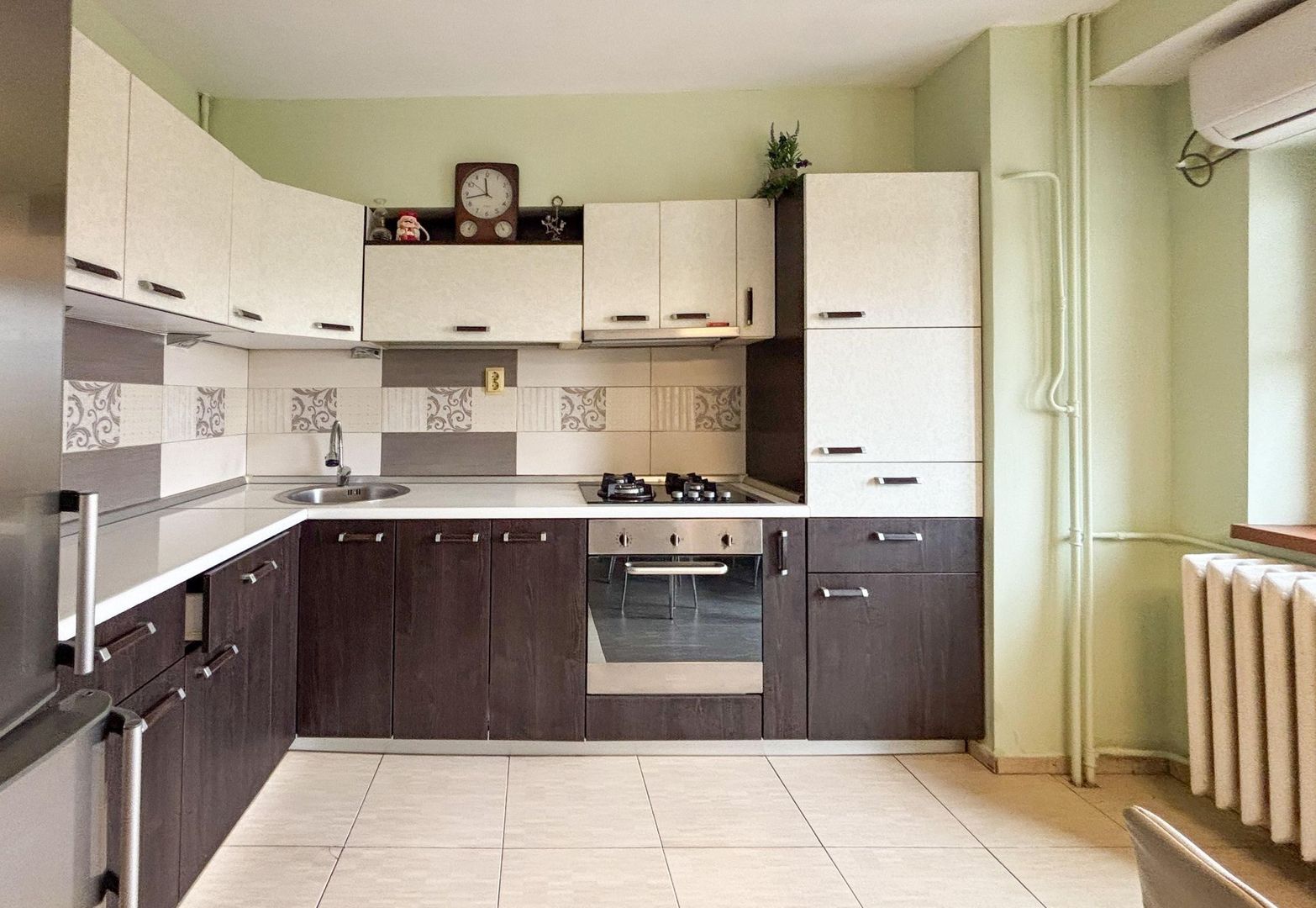 Închiriere Apartament 2 camere, vedere Palatul Parlamentului - Poză 10