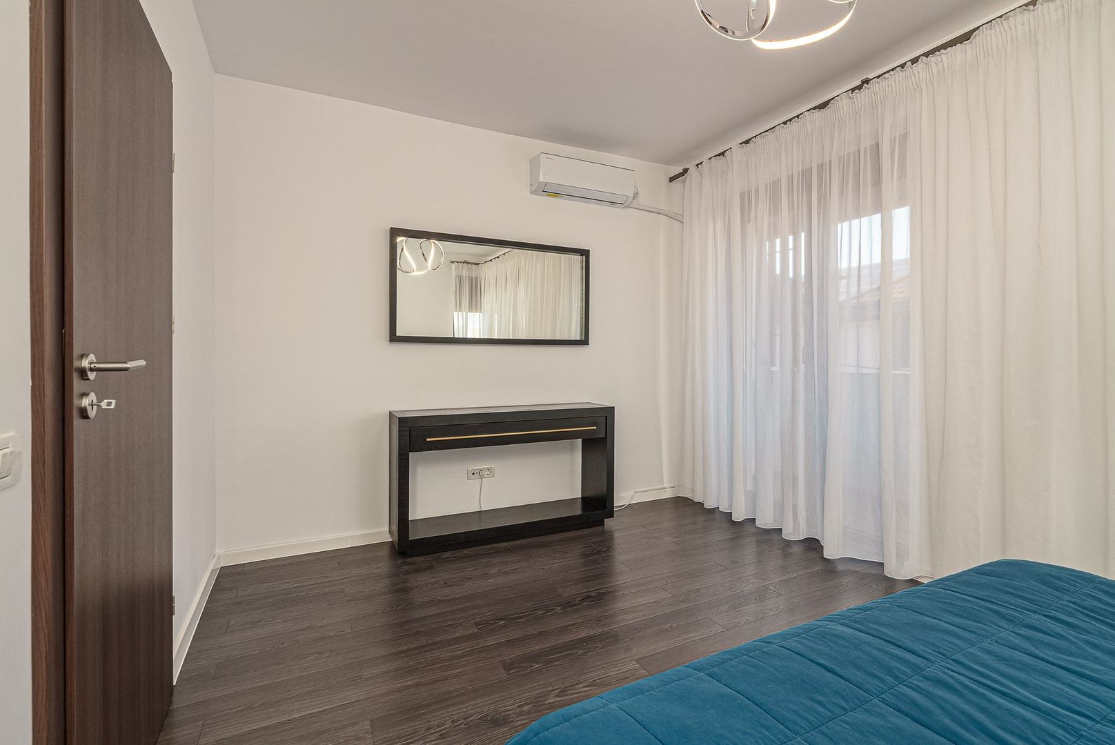Casă ideală pentru familie–4 camere, curte amenajată, complex privat-securizat - Poză 17