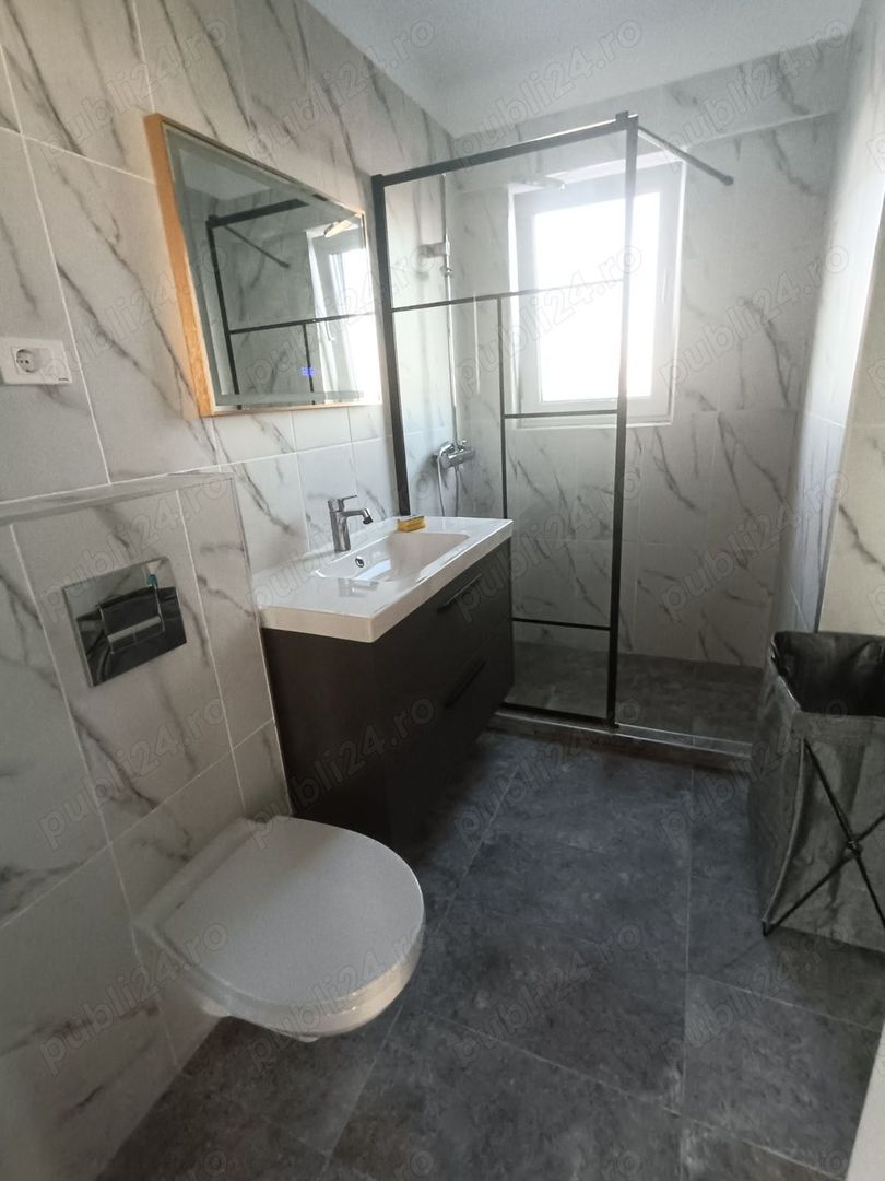 Închiriez apartament cu două camere - Poză 2